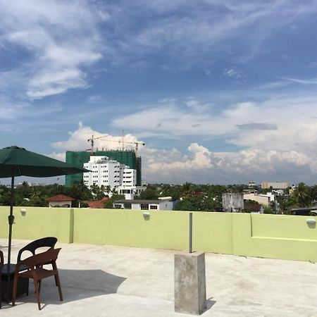 5 @ Rodney Place Bed and Breakfast Colombo Esterno foto
