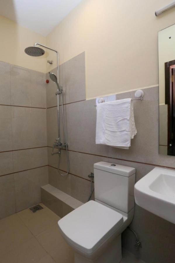 5 @ Rodney Place Bed and Breakfast Colombo Esterno foto