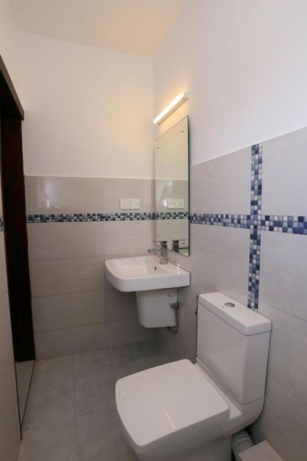5 @ Rodney Place Bed and Breakfast Colombo Esterno foto